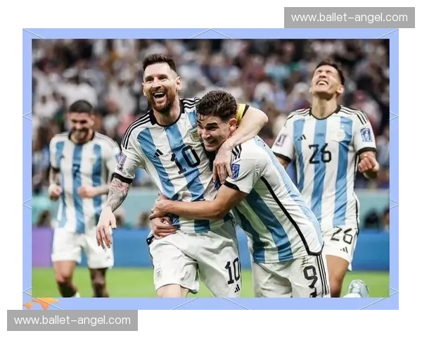 巅峰对决：世界杯决赛激情碰撞全球球迷热血盛宴